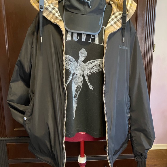 Burberry Stanford’s Reversible Jacket - Picture 7 of 16